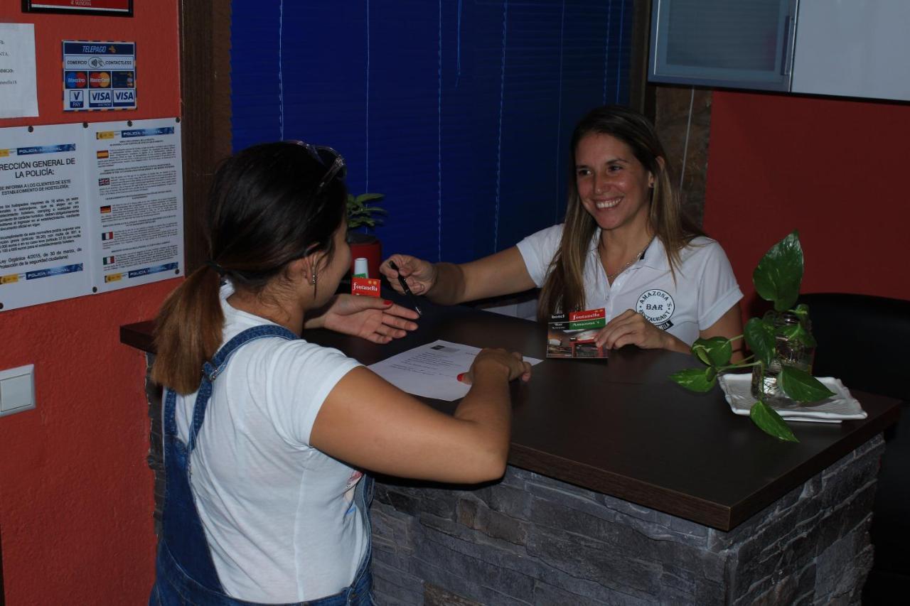 Hotel Fontanella Denia Kültér fotó
